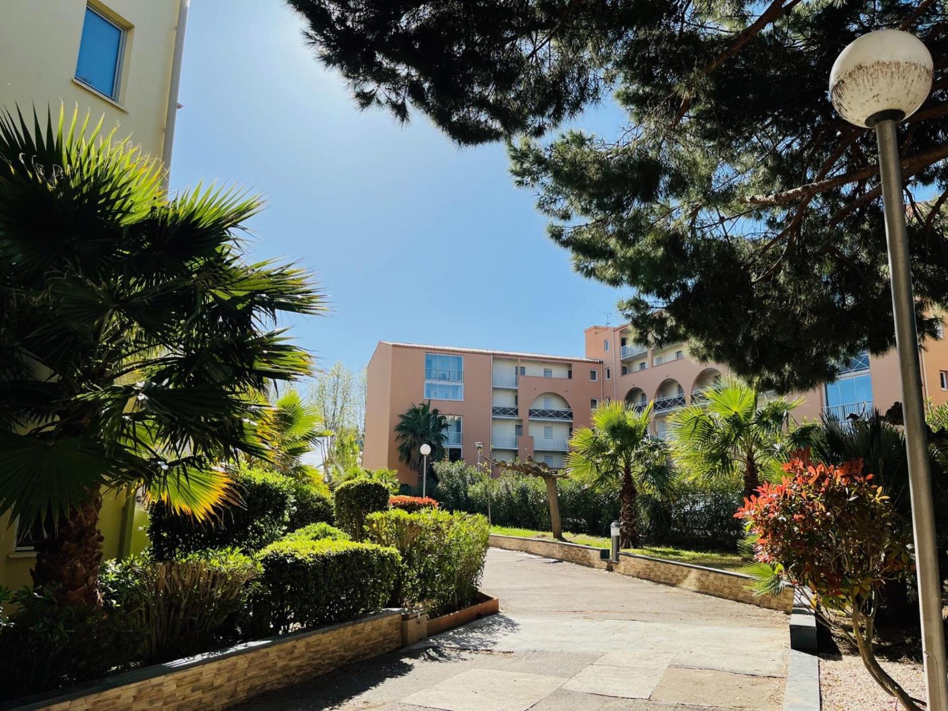 T2 ,4 Couchages ,Climatise ,Terrace ,En Face D'Aqualand ,Plage Rochelongue Agde Bagian luar foto