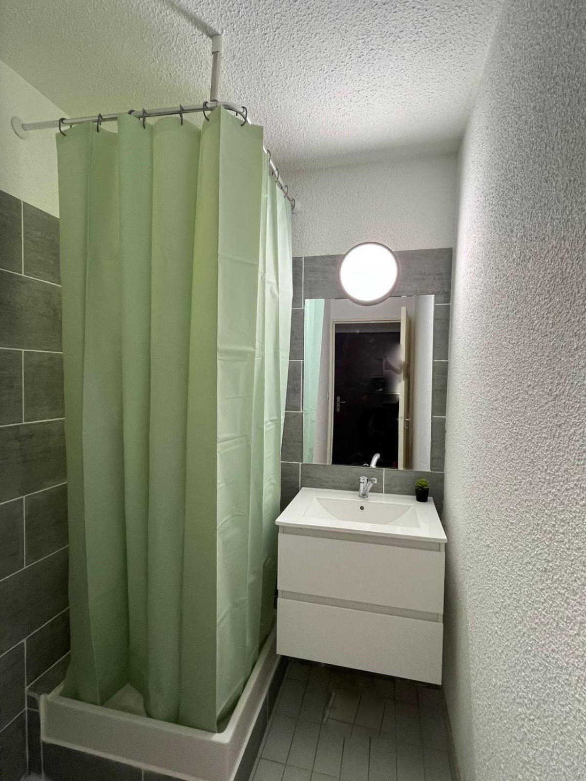 T2 ,4 Couchages ,Climatise ,Terrace ,En Face D'Aqualand ,Plage Rochelongue Agde Bagian luar foto